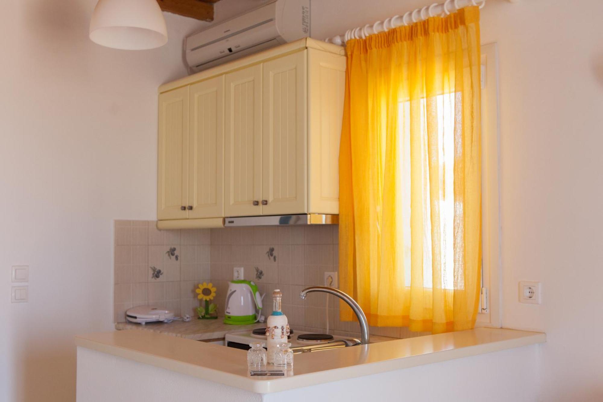 Ergina Summer Resort Antiparos Town Quarto foto